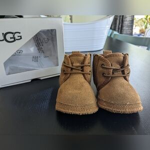 Ugg neumel tan baby bootie size 02/03